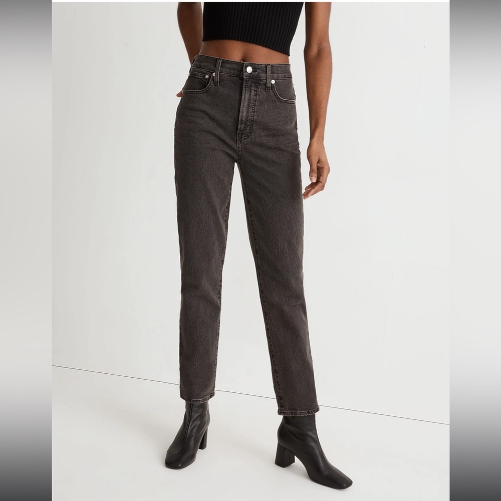 Madewell The Perfect Vintage Jean in Lunar Wash Size 25 PETITE Black Jea…